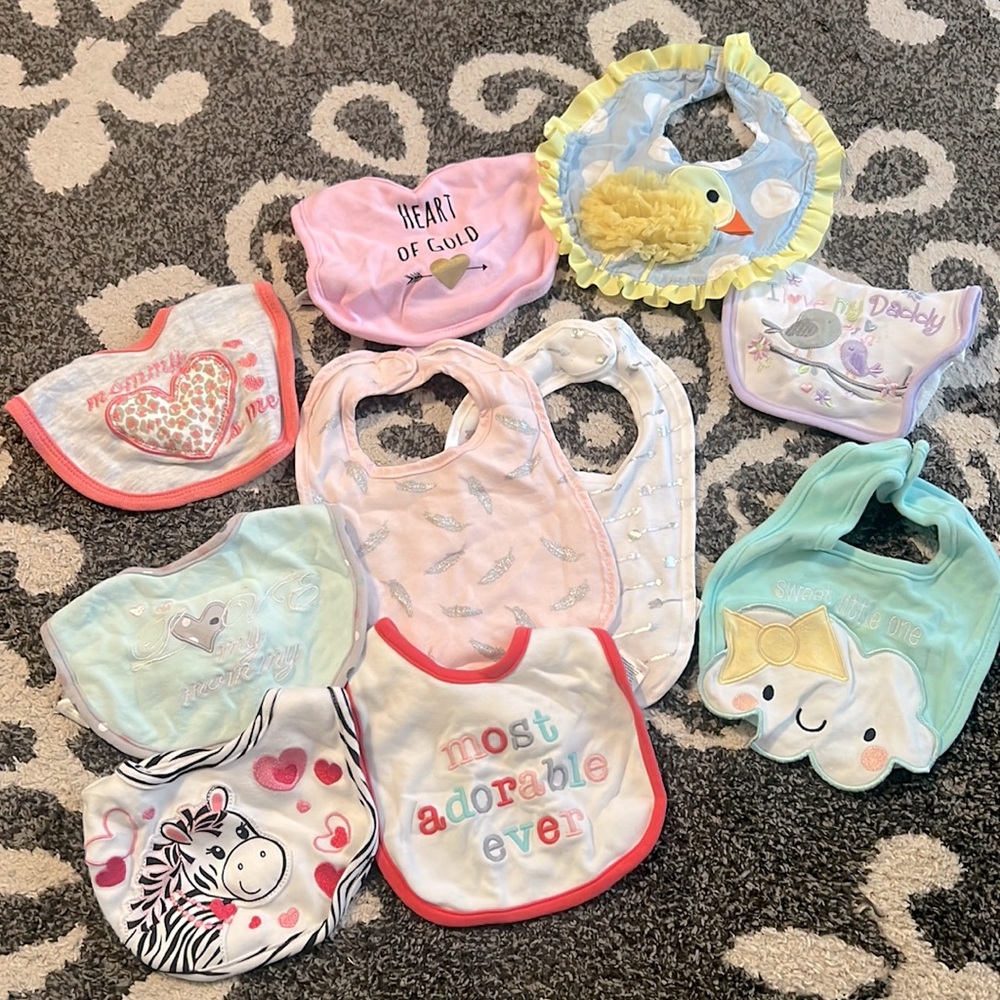 Cute baby bib lot